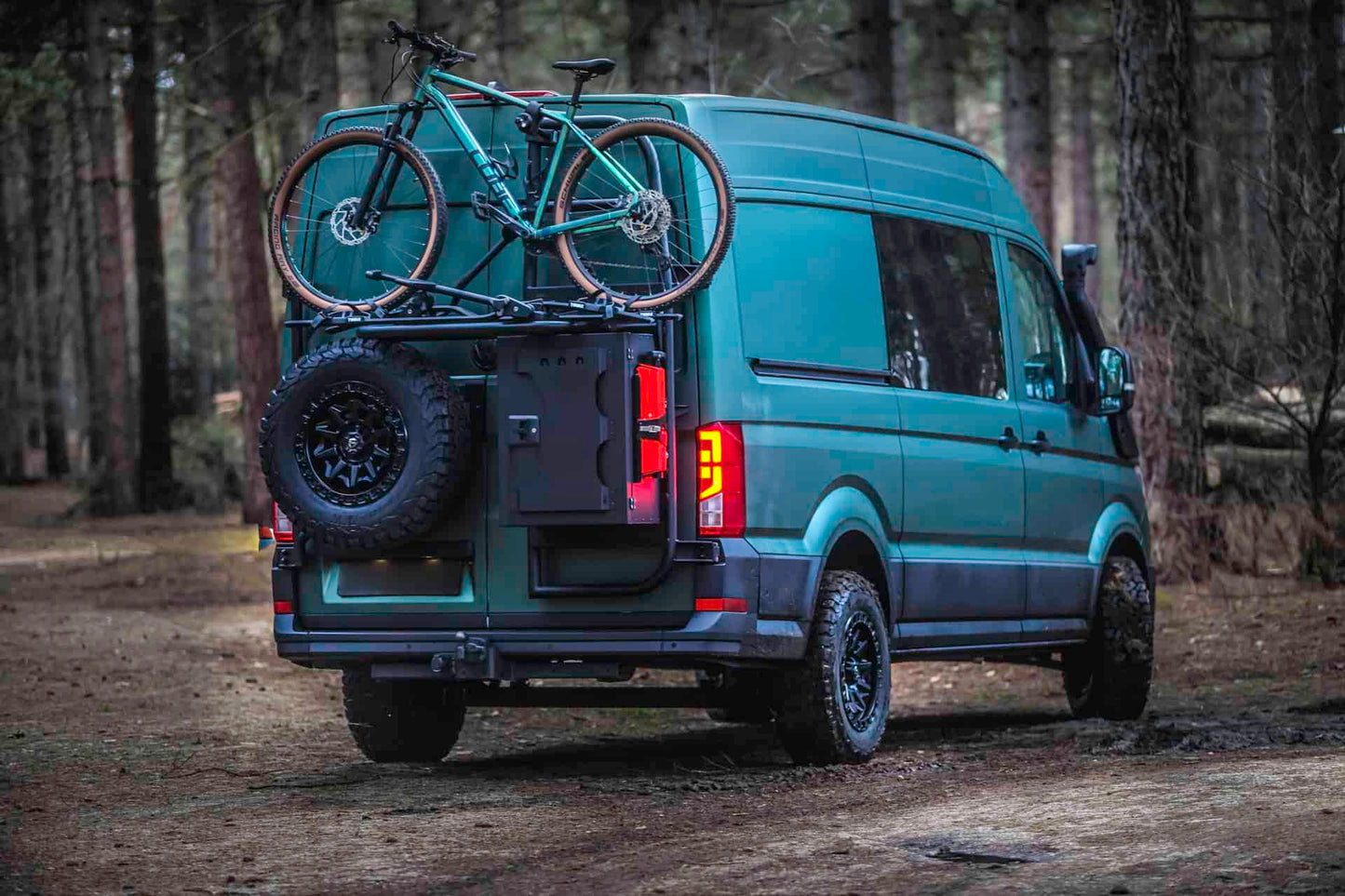 CARGO BOX DUTCH VAN PARTS