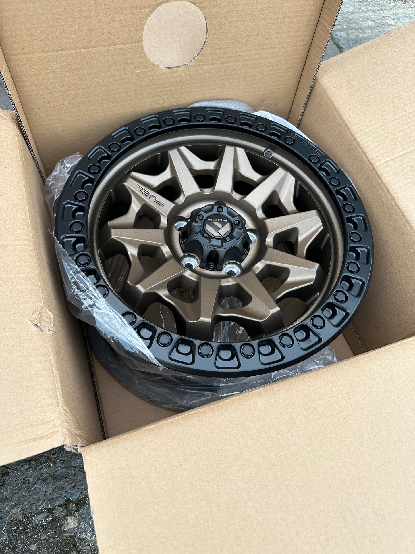 17″ Fuel covert 8.5J 5×120 Wheels