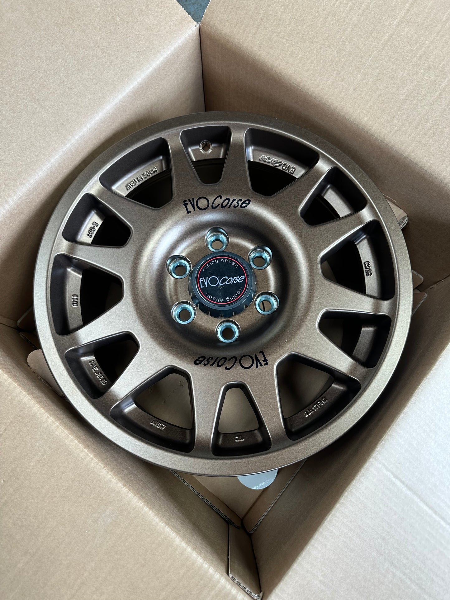 16″ + 17" EVO CORSE DAKAR ZERO ALLOYS FOR 6X130 CRAFTER SPRINTER