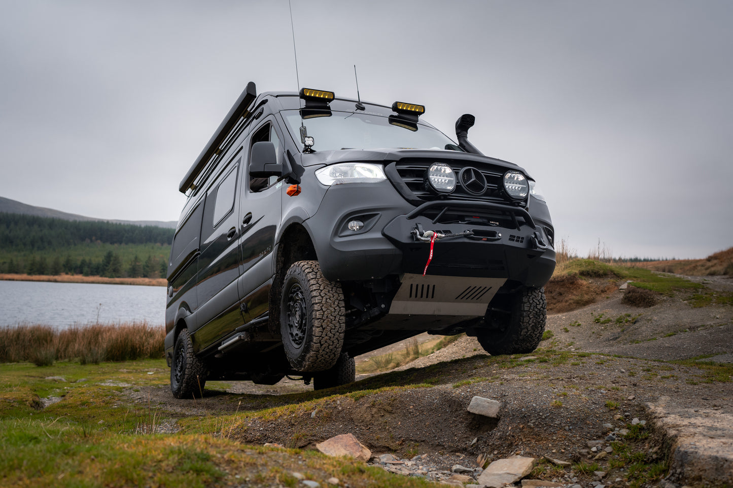 Dutch van parts Winch Bumper Sequoia Sprinter (2018+)
