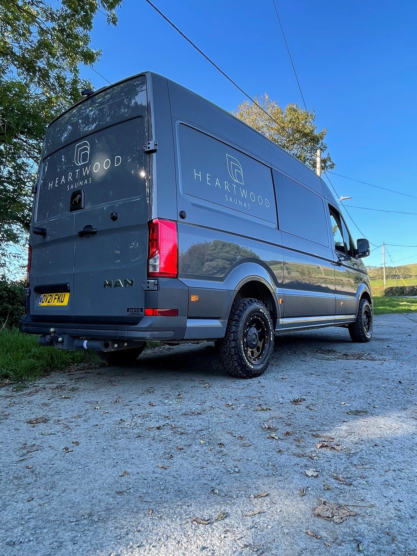 VW CRAFTER FRONT RUNNER ROOF RACK 3120MM