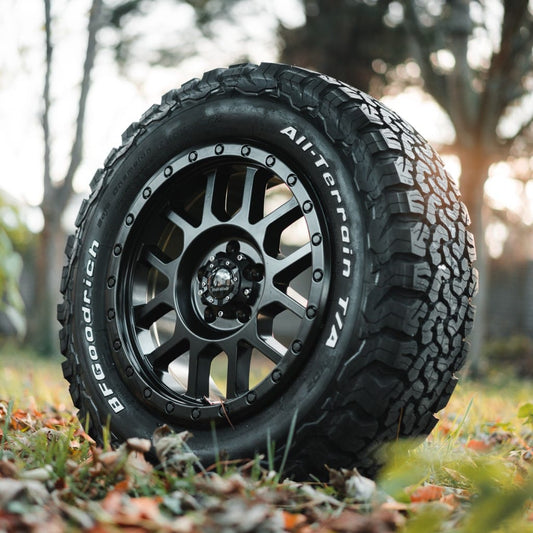 17″ TOMAHAWK KATO 5X120 17X8 ET30