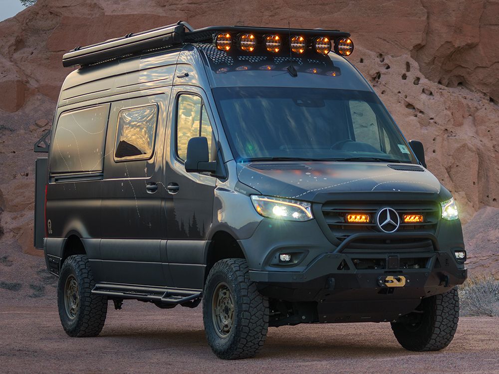 MERCEDES SPRINTER (2018+) GRILLE KIT