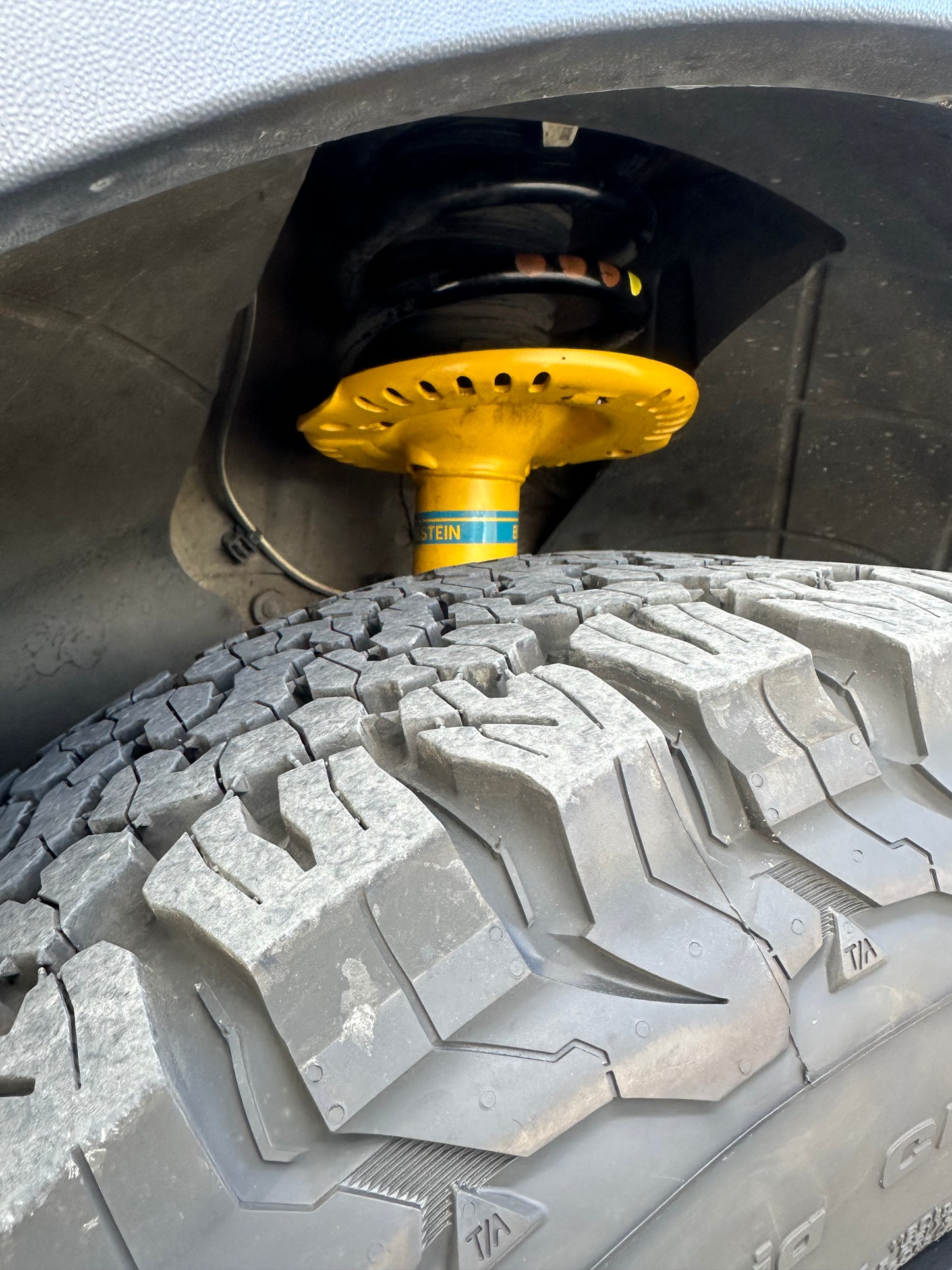 40mm lift kit for Crafter / MAN Bilstein