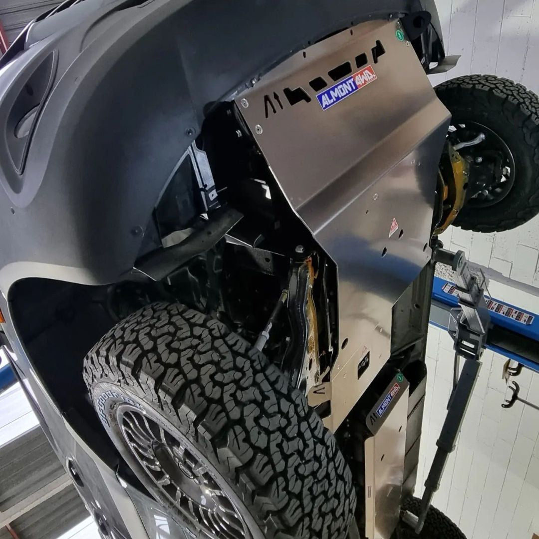 FRONT SKID PLATE MERCEDES SPRINTER W907 VS30 4MATIC OCTOBER 2022>