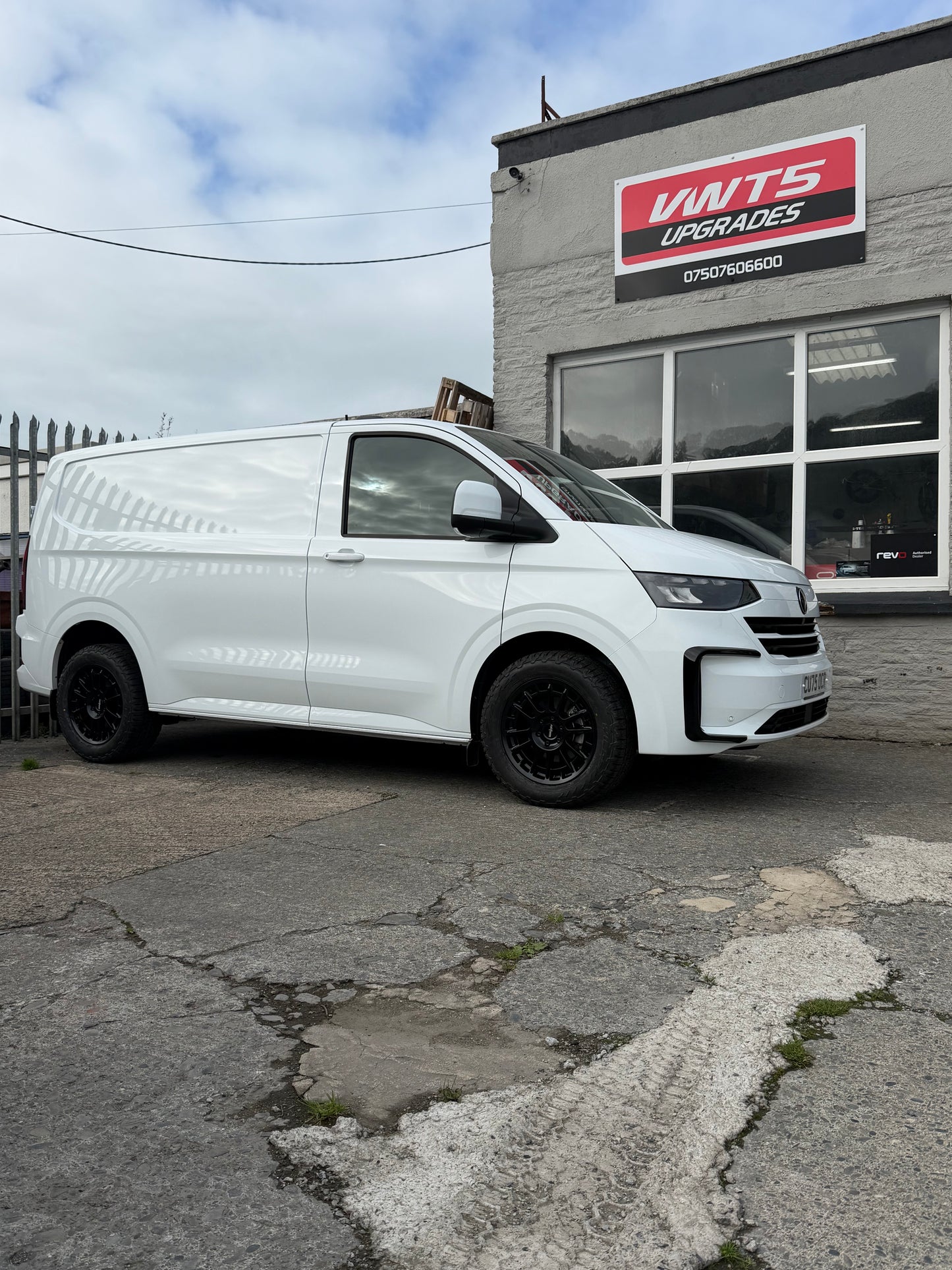 Rotiform OZR-T MATTE BLACK Alloy Wheel - 18X8 - 6X120 Transit|T7