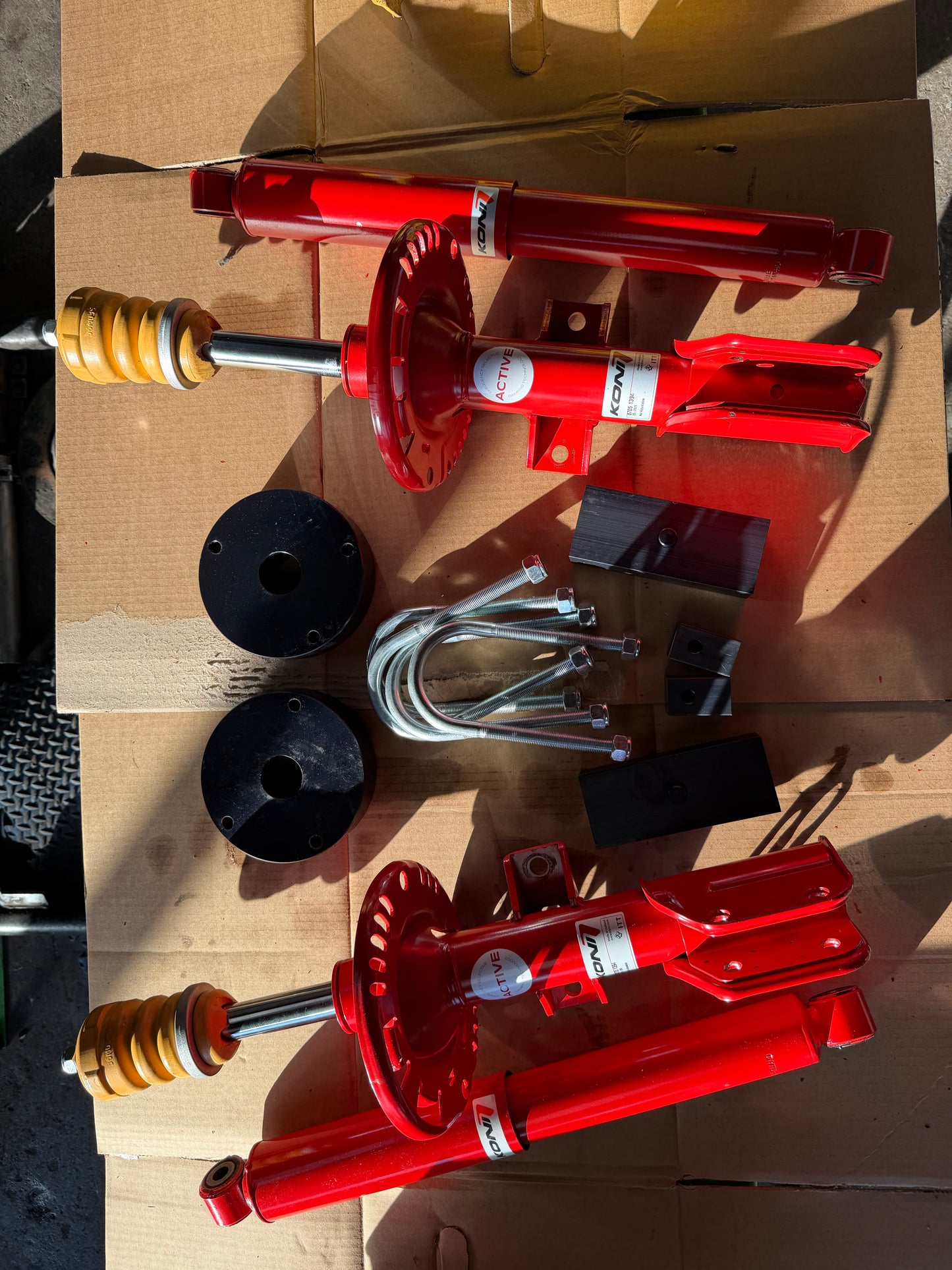 40mm lift kit Crafter / MAN Koni shocks