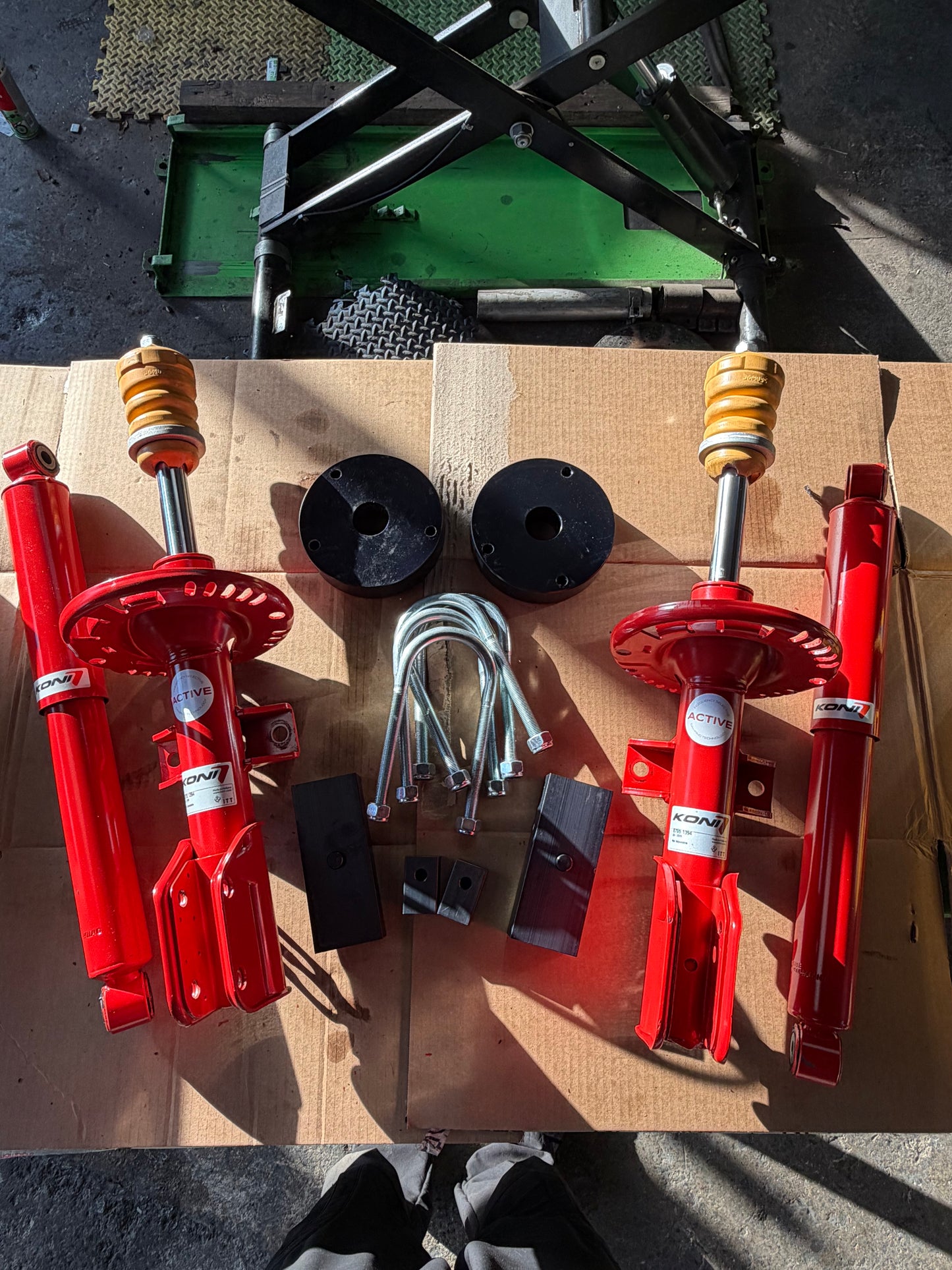 40mm lift kit Crafter / MAN Koni shocks