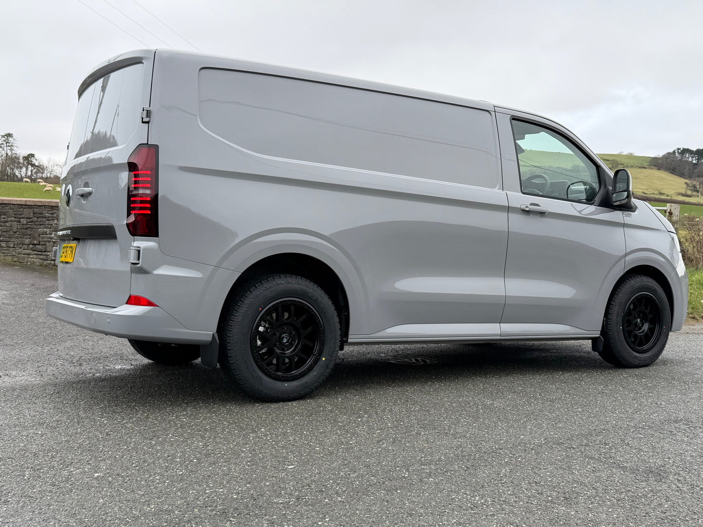 17″ TOMAHAWK KATO 6X120 17X8 ET30