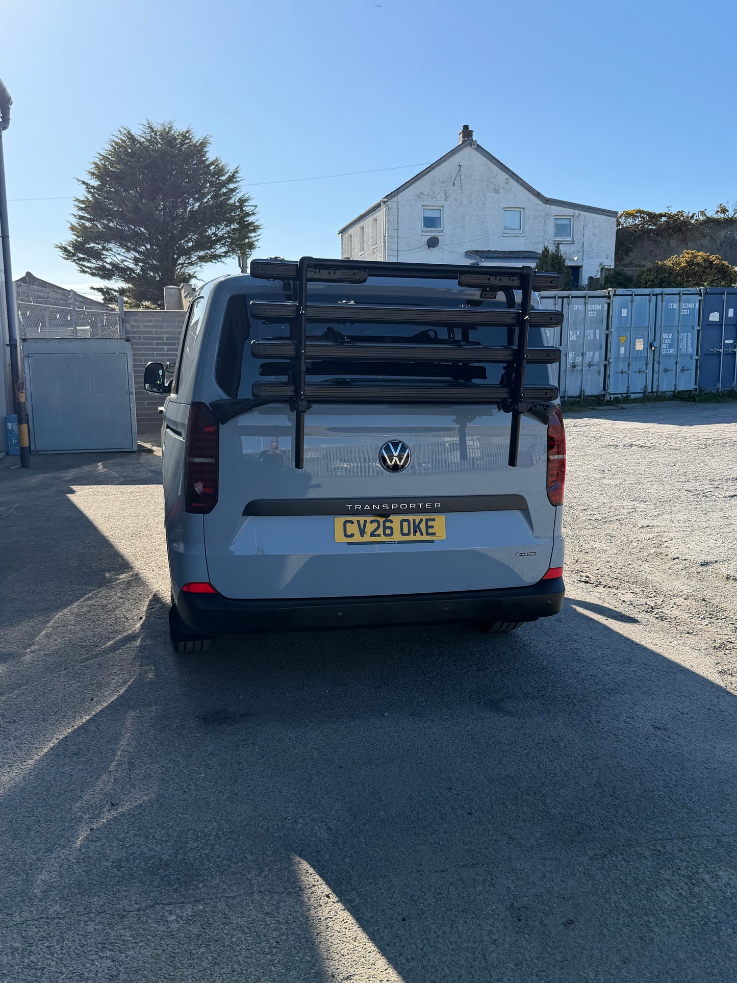 VW T7 BIKE RACK 4 BIKE BLACK OR SILVER