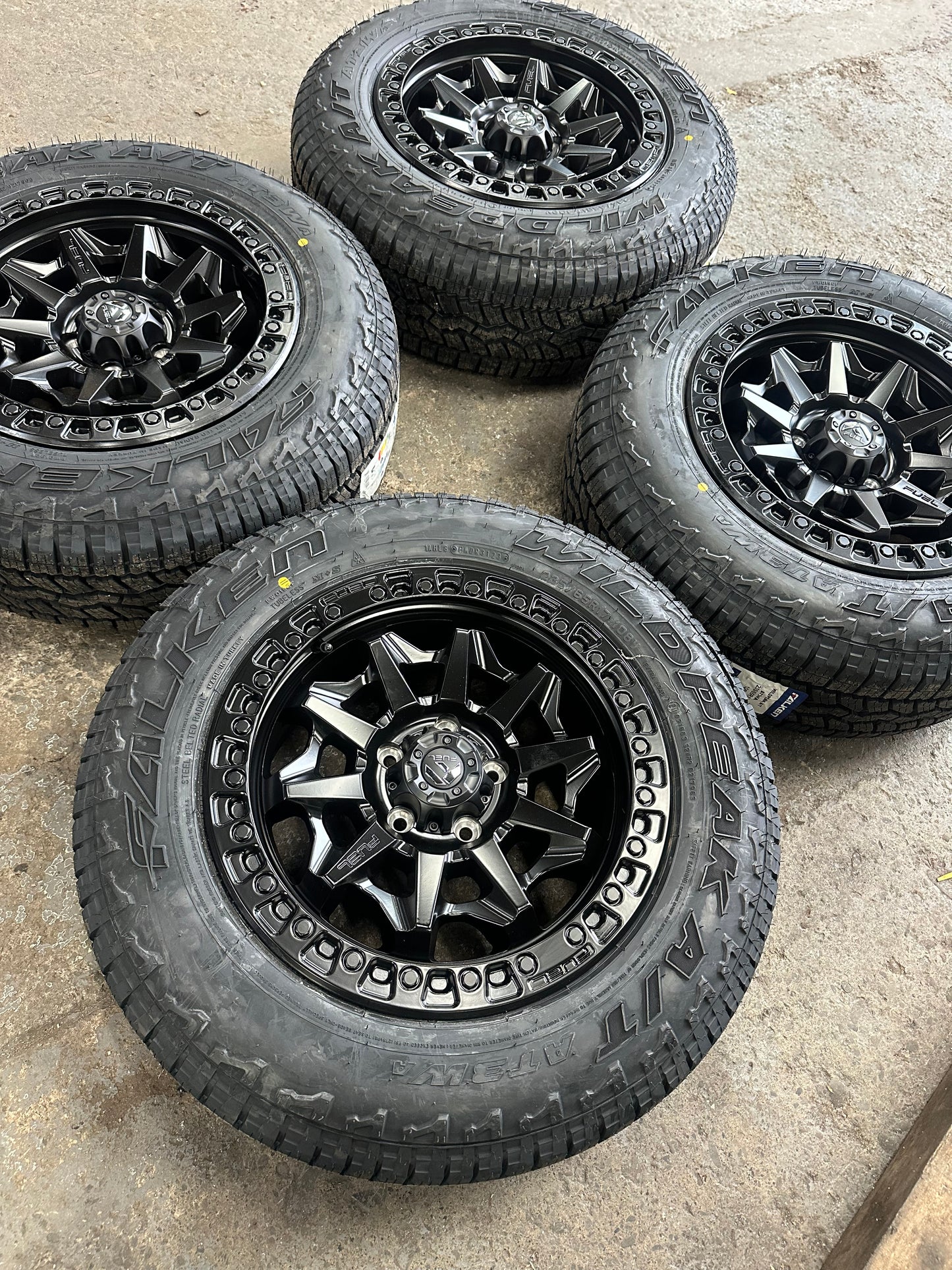 17″ Fuel covert 8.5J 5×120 Wheels